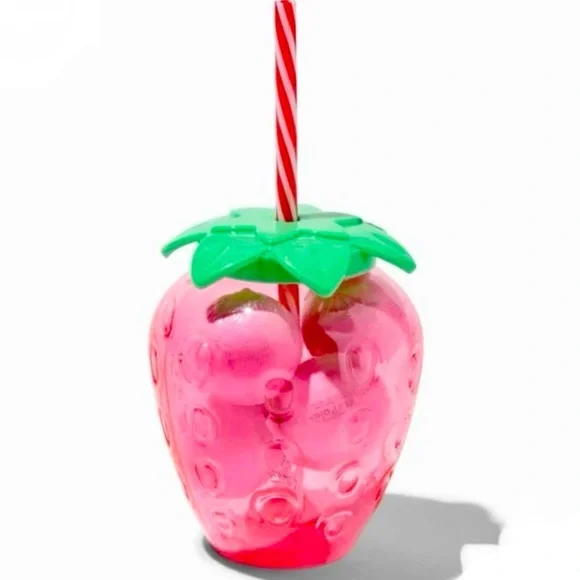 6 Bath Bombs Strawberry scented with Tumbler. Claire’s bath bombs inside Cup NEW - Picture 2 of 4